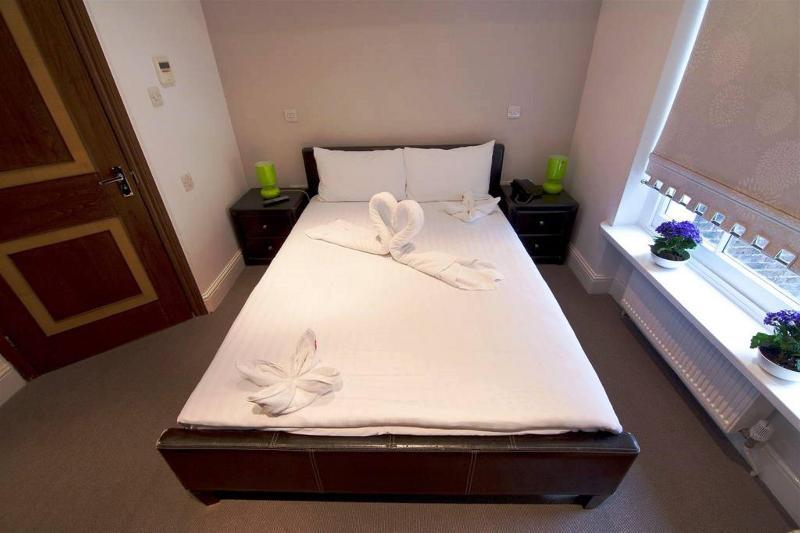 Nox Kensington Gardens Aparthotel London Bagian luar foto