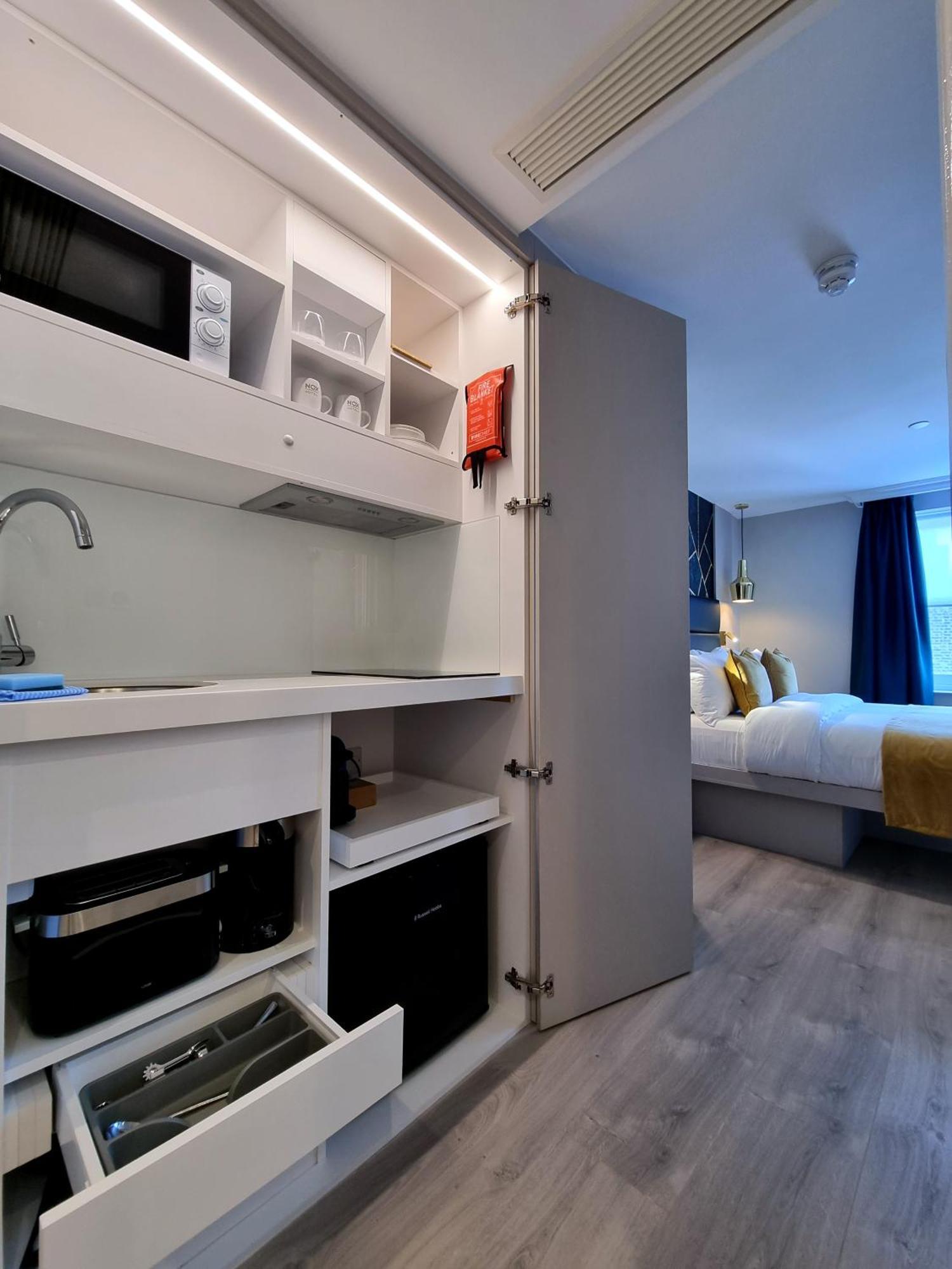 Nox Kensington Gardens Aparthotel London Bagian luar foto
